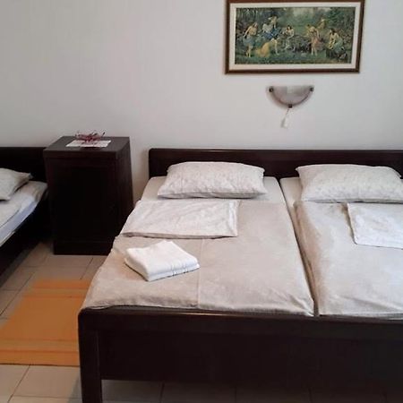 Apartments Rovis Tar-Vabriga Kültér fotó