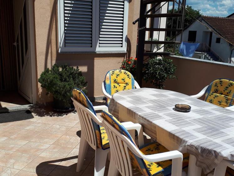 Apartments Rovis Tar-Vabriga Kültér fotó