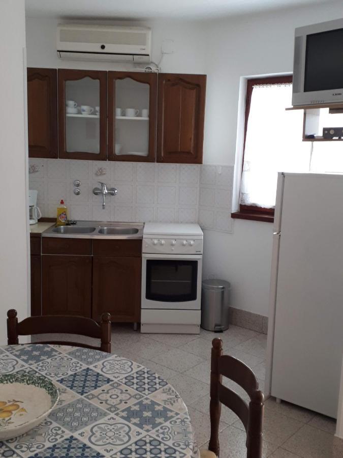 Apartments Rovis Tar-Vabriga Kültér fotó
